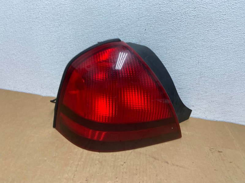 2003-2011 Mercury Grand Marquis Left Driver Lh Side Tail Light OEM AC8442 LK