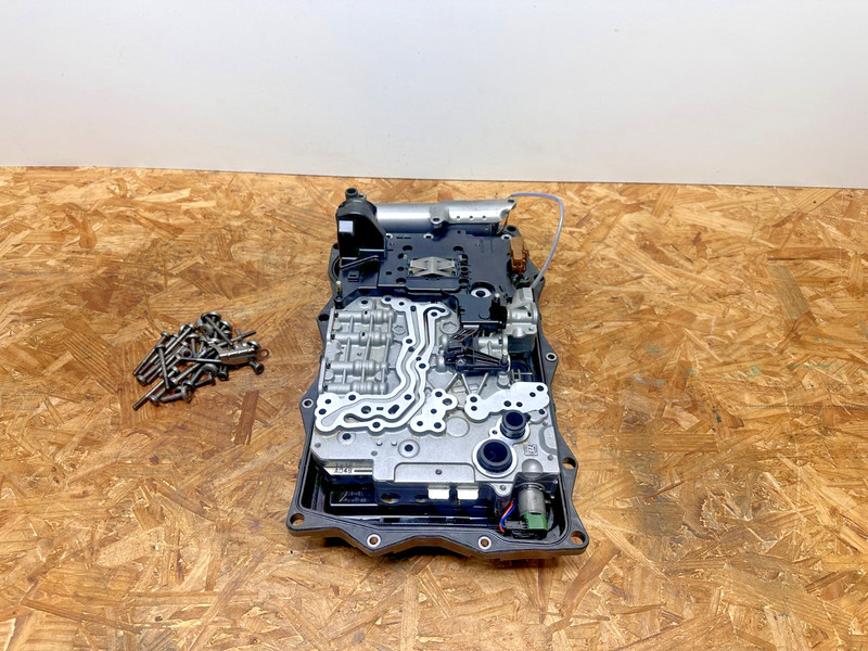 13-24 Jaguar XF F-Pace 3.0L 8HP Transmission Valve Body TCU TCM Mechatronics OEM