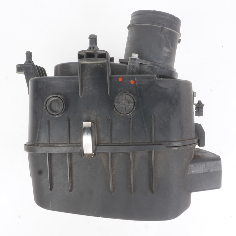 2014 - 2019 Maserati Ghibli Right Side Engine Air Intake Cleaner BoxOEM