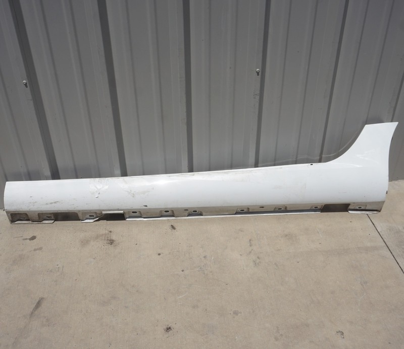 17-20 Mercedes SLC300 Left Driver Side Rocker Panel Skirt Molding OEM
