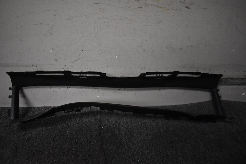 2017-2018 PORSCHE MACAN GTS FRONT AIR DUCT FACTORY OEM