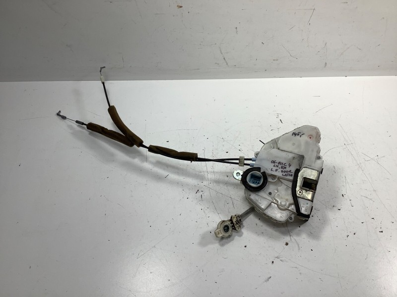 06-011 Honda Civic 4D LX EX Left Front Door Power Latch Assy 72150-SNA-A14 OEM