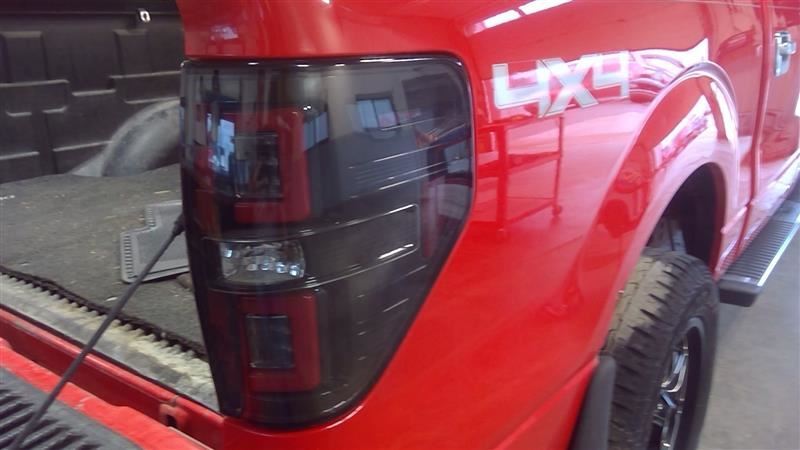 F1502012 Tail Light 3274600