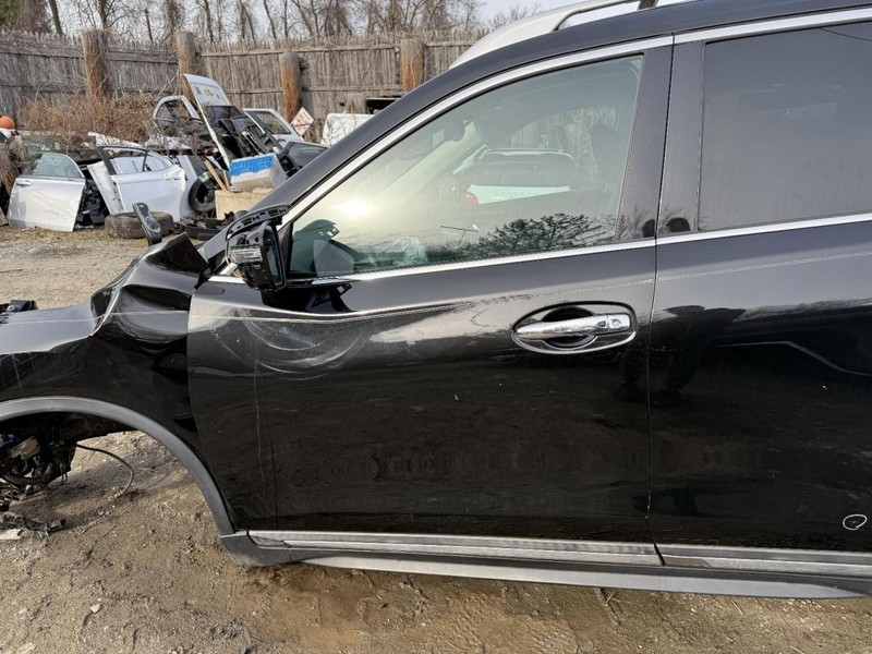 2016-2020 Nissan Rogue Left Driver Side Front Door Black