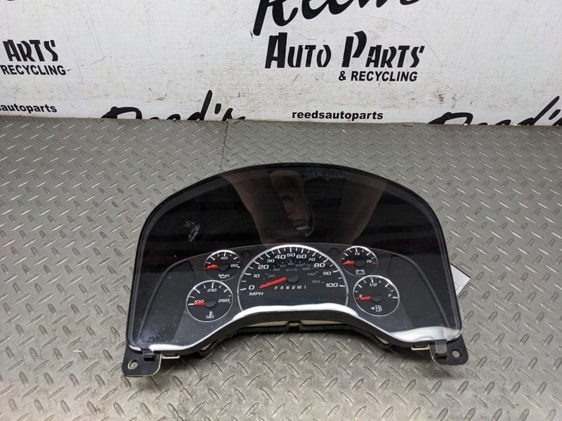 Speedometer Cluster MPH ID 84294385 Fits 17 EXPRESS 2500 VAN 1184736