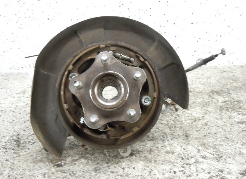 2014-2023 Infiniti Q50 Rear Spindle Knuckle Hub Passenger Right OEM
