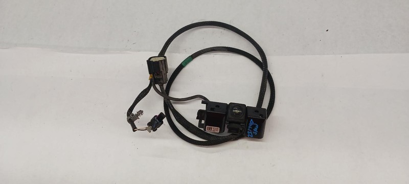 16-'19 CHEVROLET SILVERADO 1500 rear camera w/remote release OEM