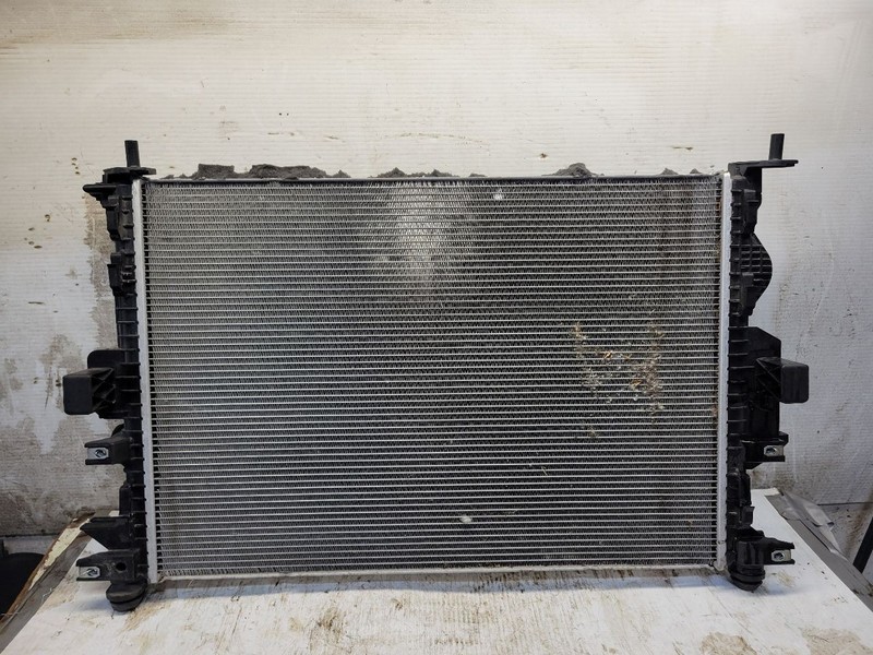 Radiator Fits 13-18 C-MAX 1611307