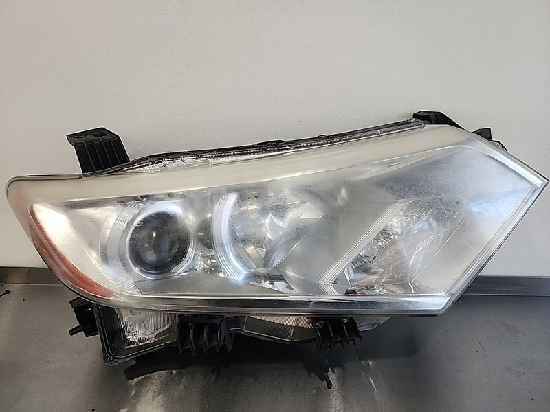 2012 Thru 2017 Nissan Quest Right Passenger Side RH Headlight Xenon HID OEM