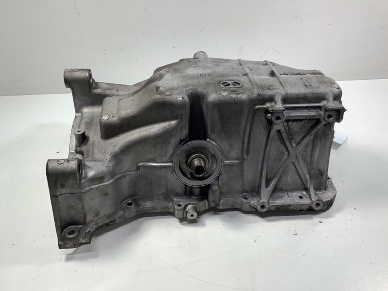 09-13 Honda Fit Oil Pan RB0-90 11200-RB0-900 OEM