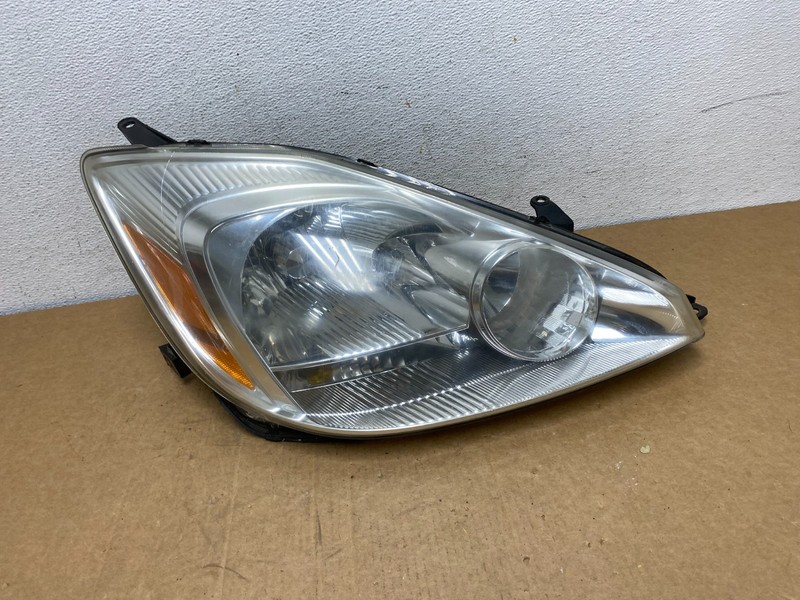2004-2005 Toyota Sienna Right Passenger Halogen Headlight DEPO AD6034 DW