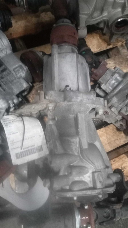 2016 Ford Explorer 4WD Differential Carrier Assembly OEM 3.70L 110K Miles