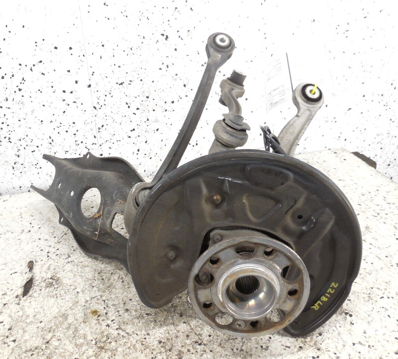 2017-2019 Mercedes-Benz E300 Rear Spindle Knuckle Hub Arm Driver Left LH OEM