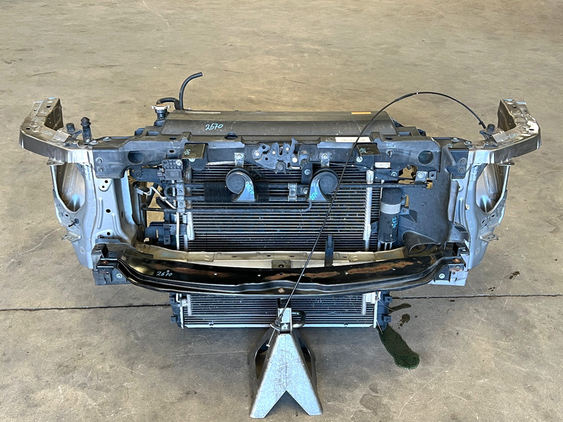 ⭐2011-2013 INFINITI QX56 5.6L V8 COMPLETE RADIATOR SUPPORT CLIP ASSY OEM LOT2670