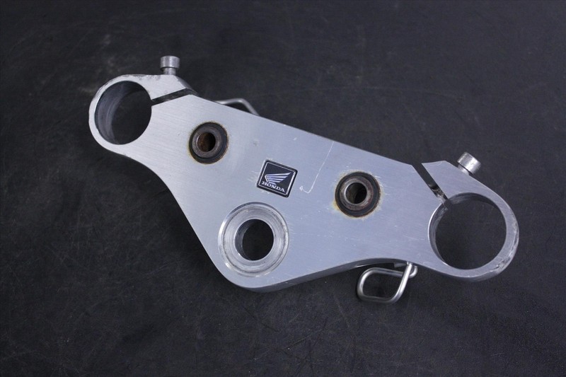 07 HONDA VT 750 C SHADOW UPPER TRIPLE TREE CLAMP VT750
