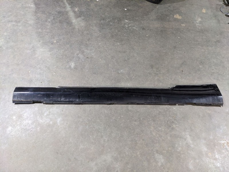 10-13 Chevy Camaro SS Left Driver Black Rocker Molding 1174388