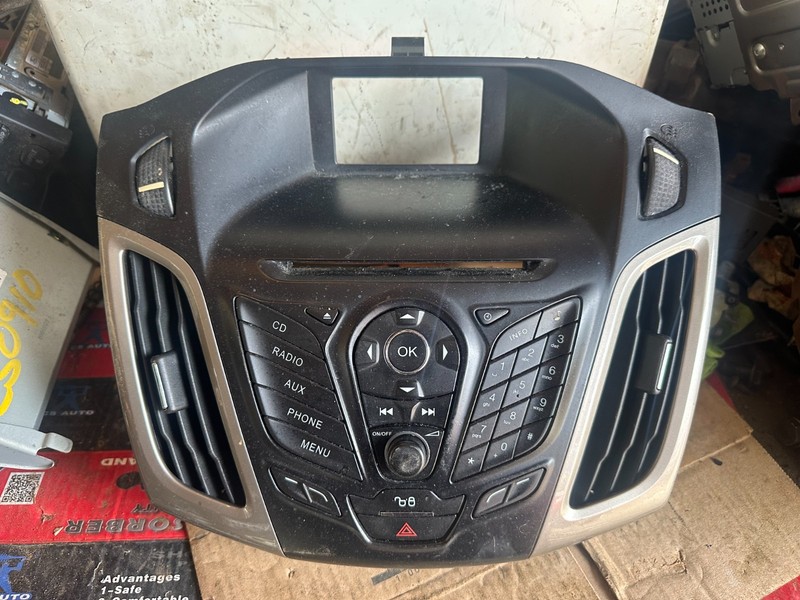 12-13 FORD FOCUS OEM RADIO STEREO CONTROL PANEL W/ BEZEL CM5T18K811LB