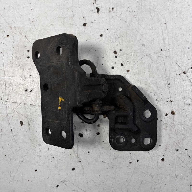 06-14 Honda Ridgeline Left Lower Tailgate Hinge 68750-SJC-A02 OEM
