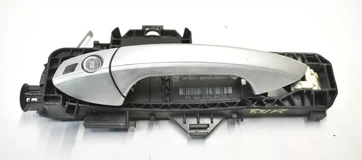 08-11 Mercedes W204 C300 C350 Front Left Driver Side Exterior Door Handle OEM