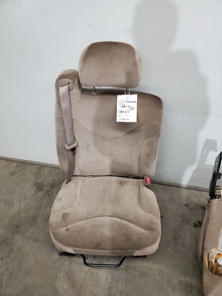 SIERRA150 2001 Front Seat 278304