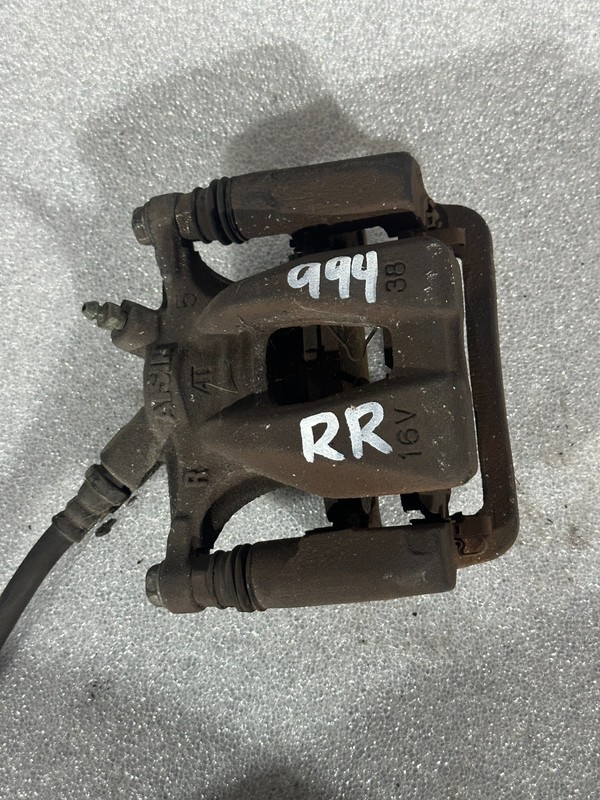 1990-1992 Lexus LS400 Rear Right Passenger Side Brake Caliper OEM DK611313
