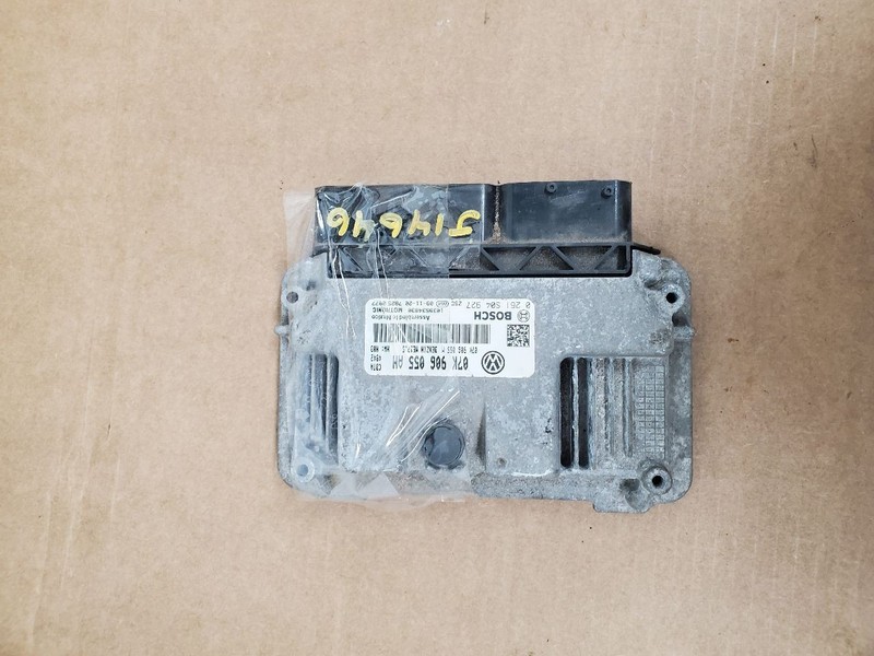 Engine ECM Electronic Control Module 2.5L Engine ID Cbta Fits 10 GOLF 307776