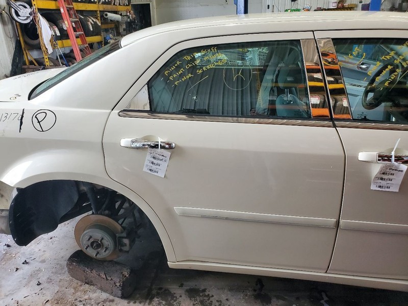 Passenger Right Rear Side Door Privacy Tint Glass Fits 05-10 300 300543
