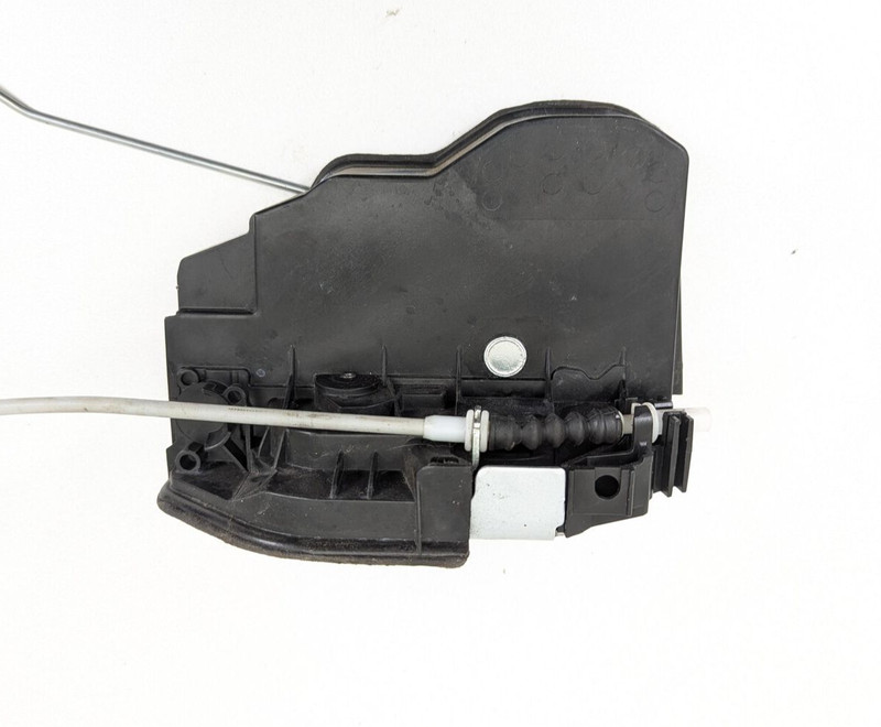 12-18 BMW F30 320i 328i Sedan Rear Right Passenger Side Door Lock Latch Actuator