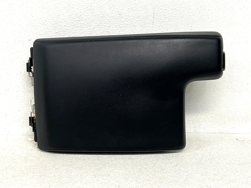 ⭐2017-2019 JAGUAR XE CENTER CONSOLE ARMREST STORAGE LID COVER BLACK OEM LOT2691