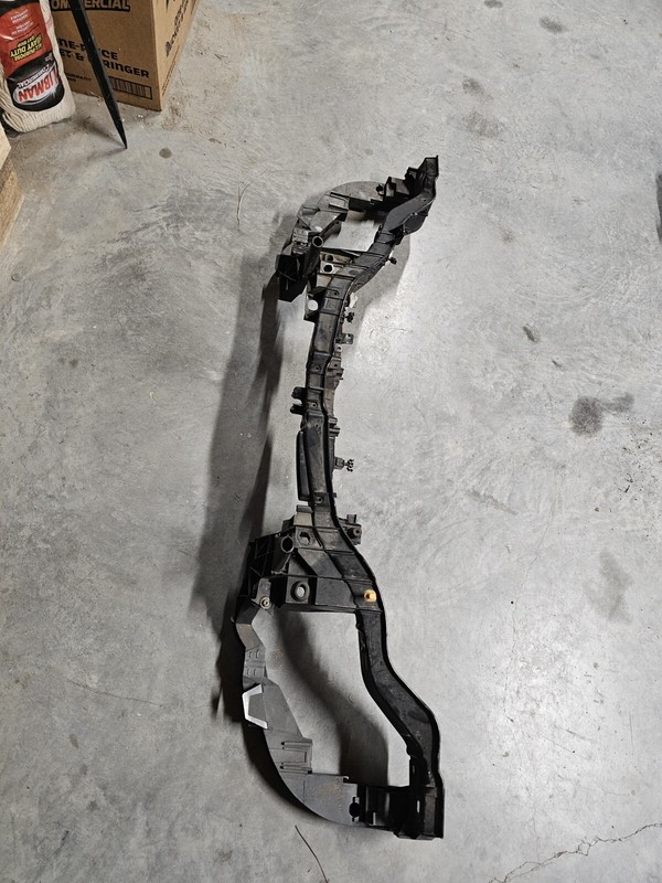 2013 2014 2015 2016 Ford Escape Core Support Upper Tie Bar OEM