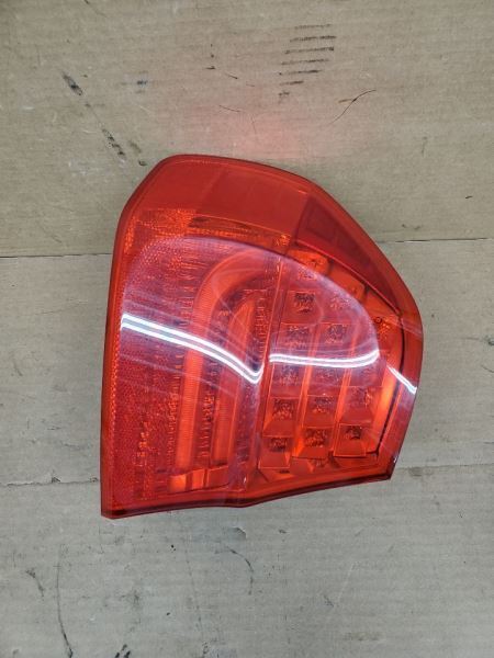 Driver Tail Light Sedan Canada Market Fits 09-11 BMW 323i 275554