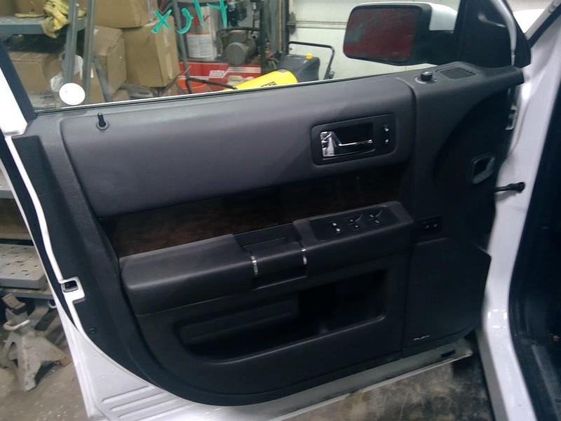 FLEX 2019 Driver Left Front Door Trim Panel 1729036