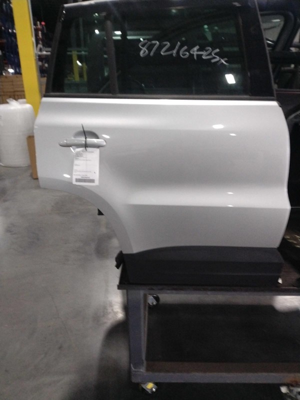 2014 Volkswagen Tiguan Rear Right Door Silver OEM Used 57k Miles