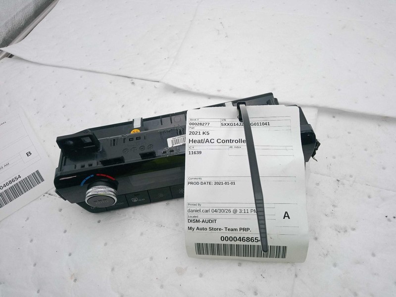 2021 KIA K5 A/C Selector Switch OEM White 97250L3200FHV 110k Miles