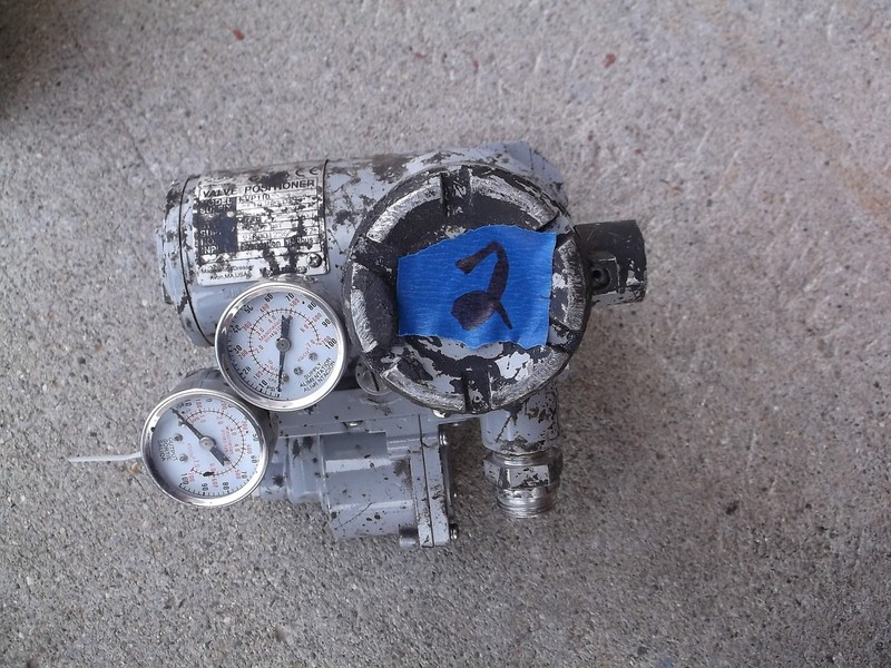Foundation Valve Positioner Model FVP110 Style S1.02 w/ 2-Gauges *FREE SHIPPING*