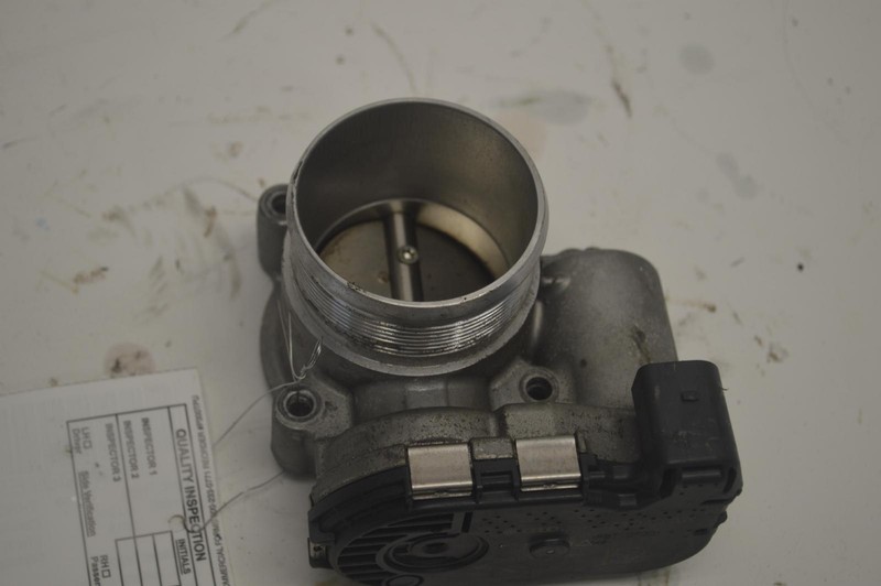 2017-2019 AUDI A4 QUATTRO 2.0L TURBO ENGINE THROTTLE BODY VALVE OEM