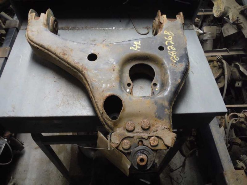 99 00 01 02 03 04 05 06 07 SILVERADO 1500 R. LOWER CONTROL ARM FR 82151
