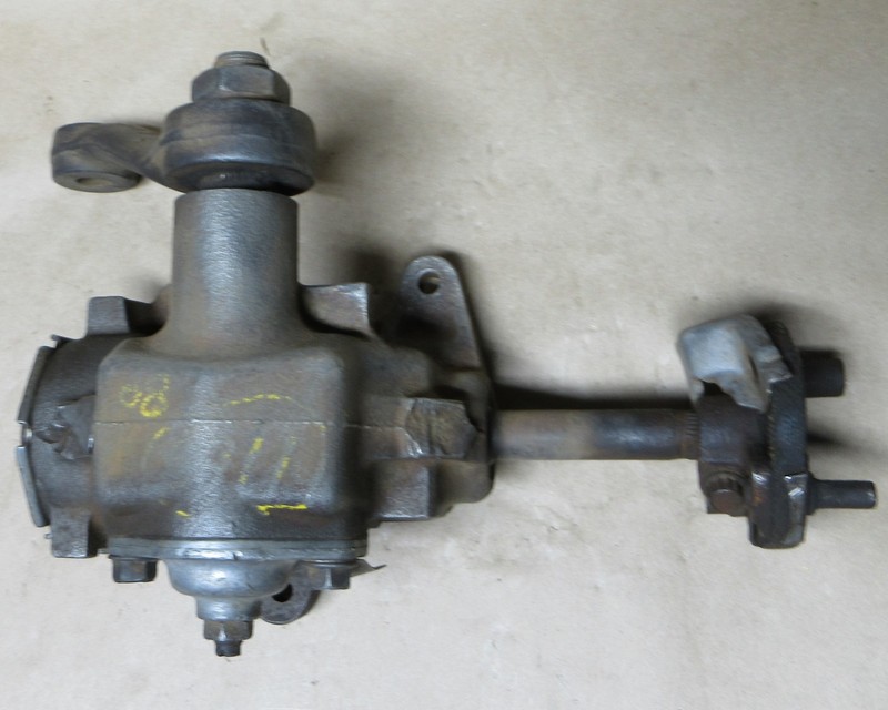 USED 1980'S FORD F SERIES TRUCK SAGINAW MANUAL STEERING GEAR BOX 7832652 SMA-AA