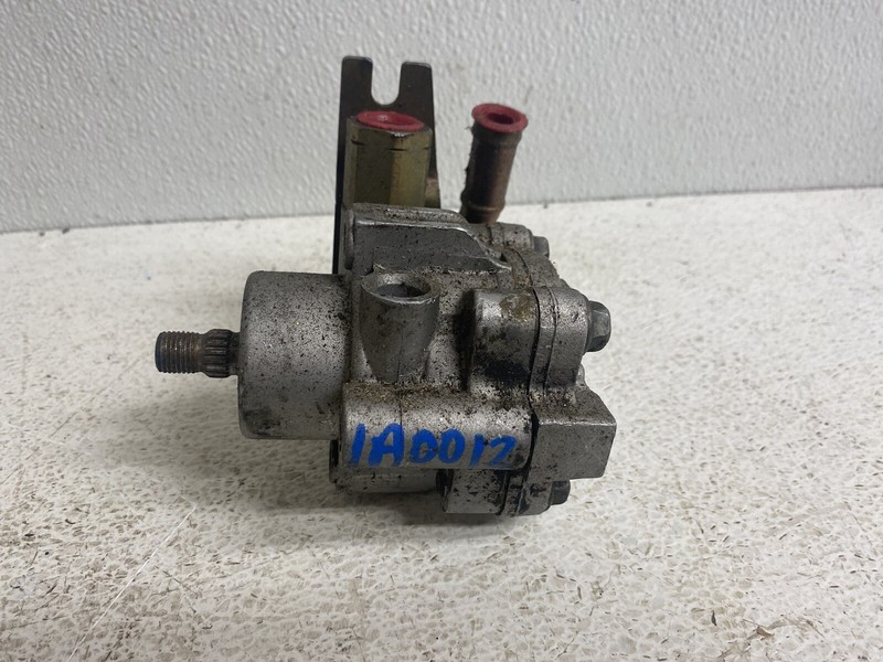 2001-2004 Nissan Frontier 3.3 V6 Power Steering Pump