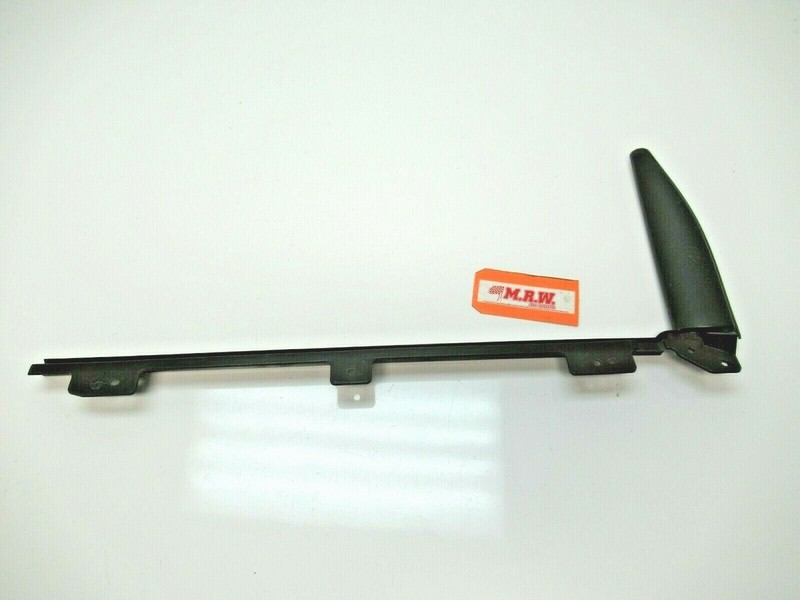 REAR DOOR PANEL TRIM TOP INNER CORNER RIGHT BACK GLASS CAP RR R for 07-12 ACADIA