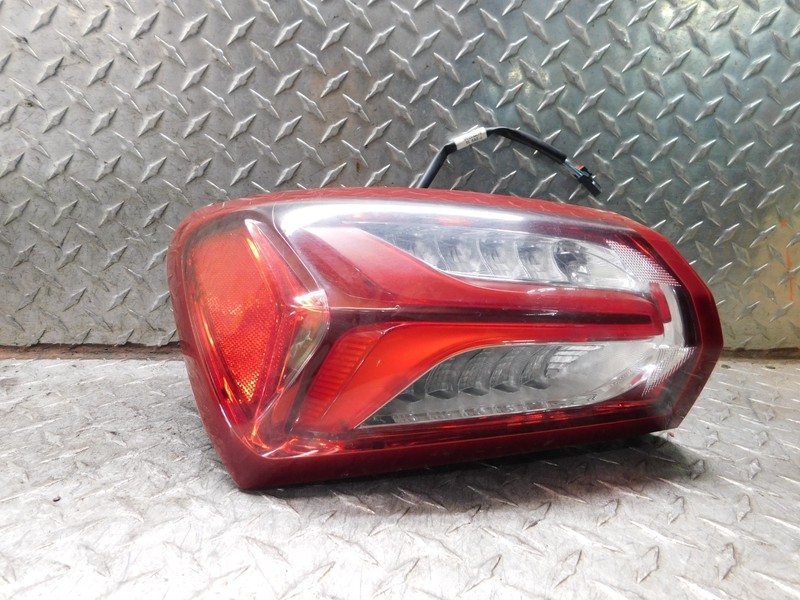 19-25 CHEVROLET MALIBU LEFT REAR DRIVER TAIL LAMP LID MOUNTED LED 84595944