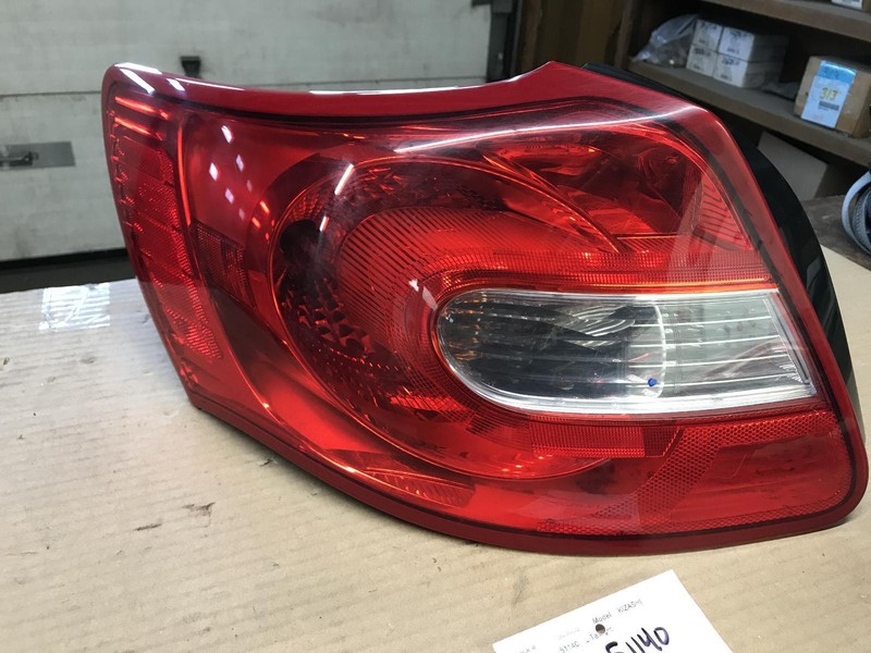 2010 SUZUKI KIZASHI Left driver Taillight OEM 10 11 12 13