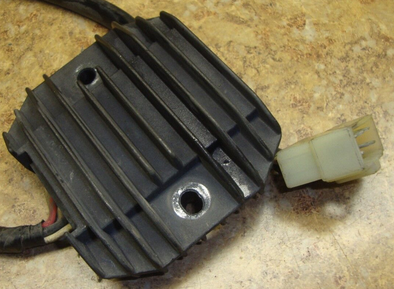 2001 Yamaha FZS1 FZ1 FZ 1 FZS1000 Fazer Electrical Voltage Regulator Rectifier
