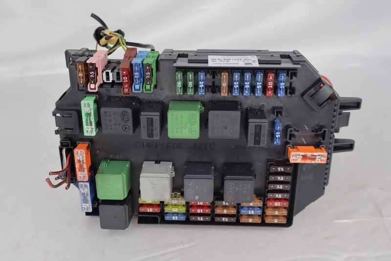 ✅ 11-14 Mercedes W216 CL550 S550 S63 AMG Front Under Hood Fuse Box Module OEM