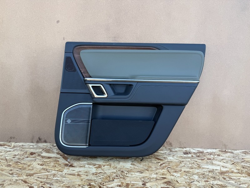 RIVIAN R1S 2022-2024 OEM REAR RIGHT PASSENGER DOOR PANEL ASSEMBLY (BLACK)