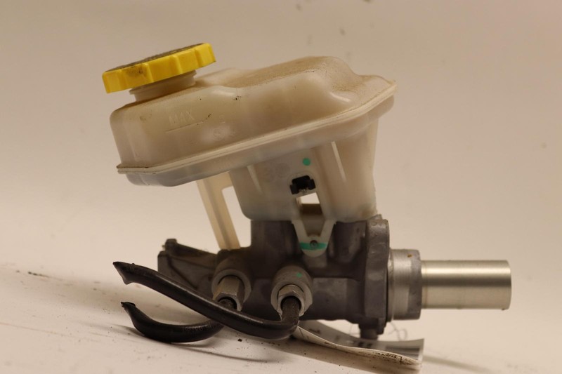 2016-2022 DODGE DURANGO 3.6L POWER BRAKE MASTER CYLINDER W/ RESERVOIR OEM
