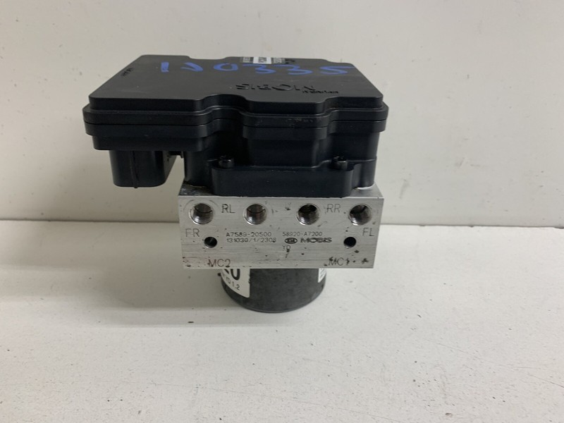 2014-2016 Kia Forte Anti Lock Brake Pump Actuator & Modulator 58920-A7200 Oem