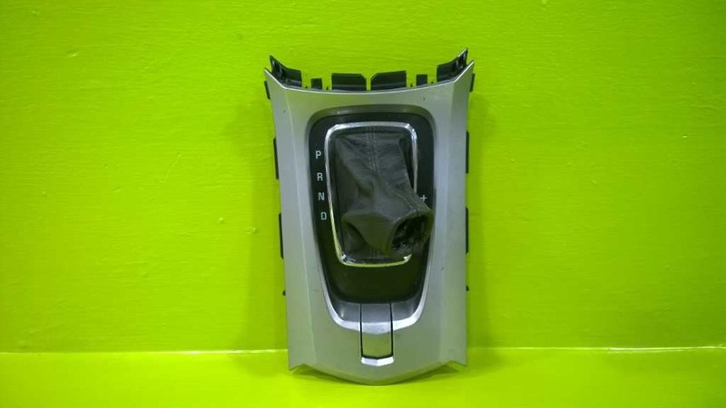 08 09 10 11 12 CTS GEAR SHIFT SHIFTER BEZEL OEM 2935-15