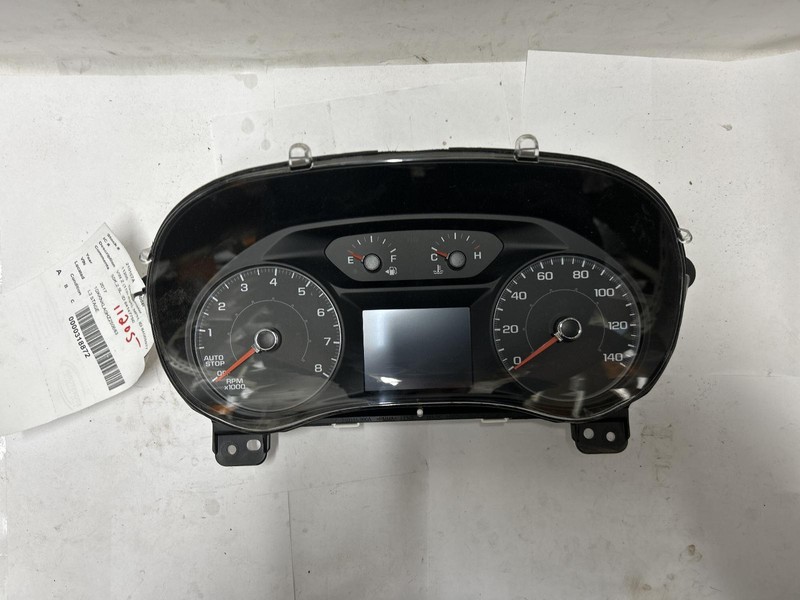 2017 GMC ACADIA Speedometer VIN Z 11th digit 84147750 2.5L 55k miles OEM 17