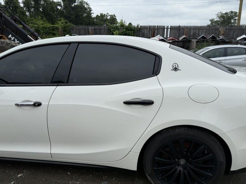 2014-2020 Maserati Ghibli Left Driver Side Rear Door White